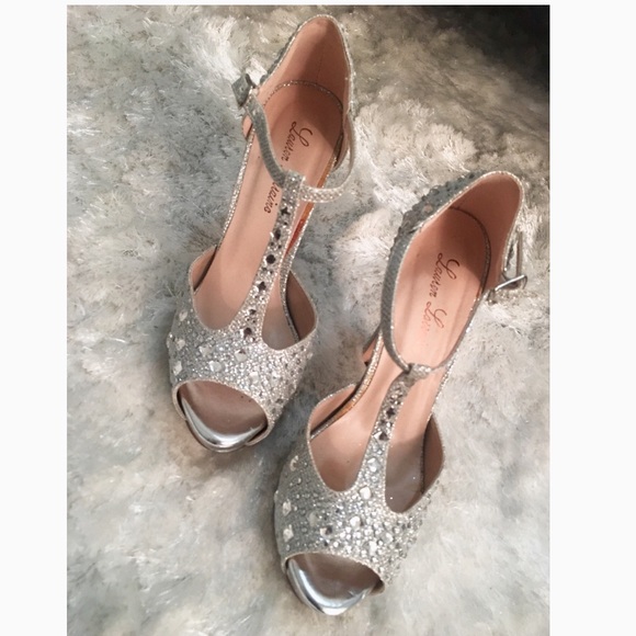 💎 Open Toe Rhinestone Pump💎 - Picture 1 of 5